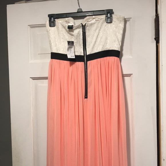 Rue21 Strapless Lace Bodice with Peachy Coral Skirt Maxi Dress Size Large - Picture 4 of 8